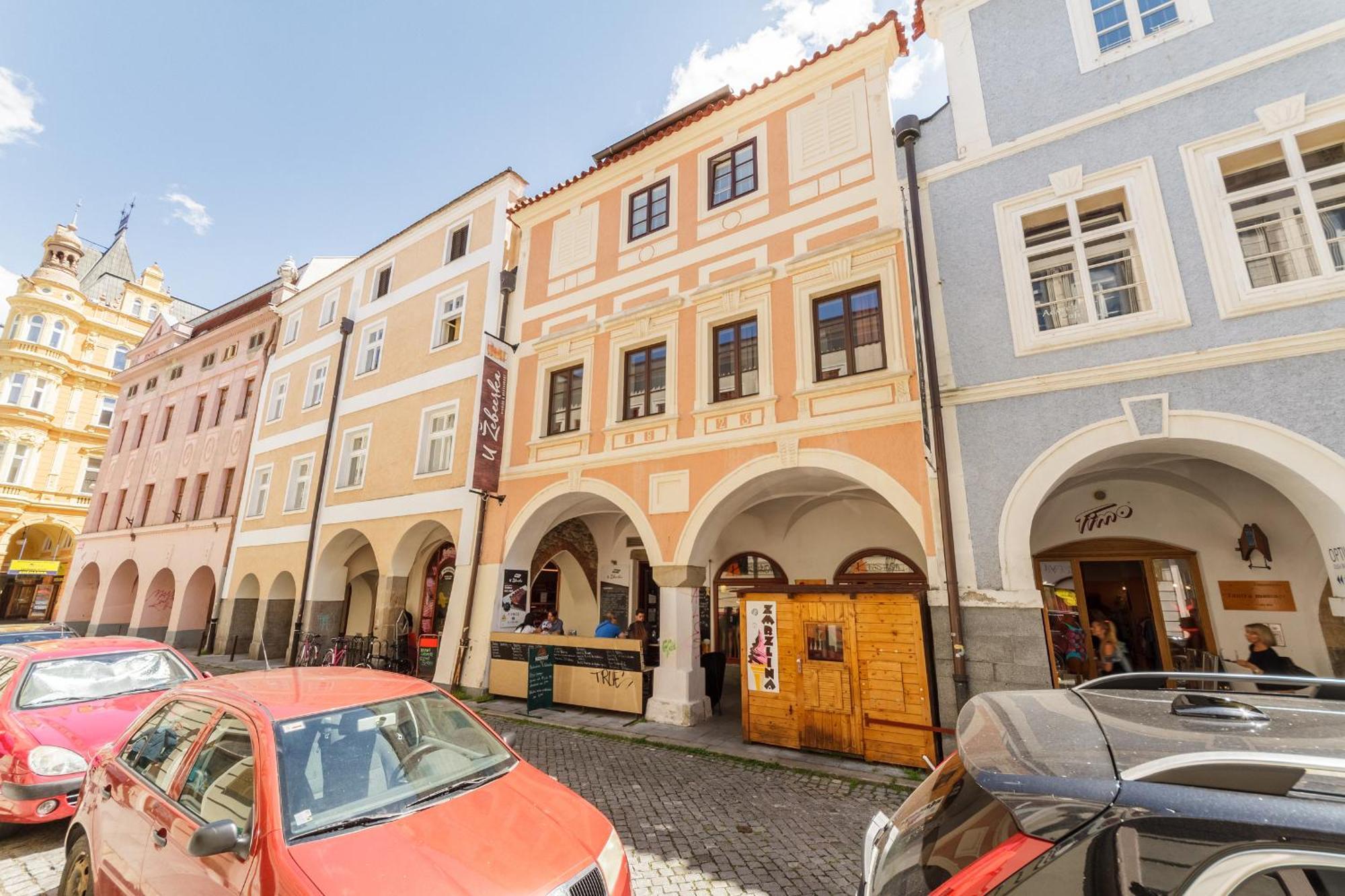 Old Town Charles Apartments Budweis Exterior foto